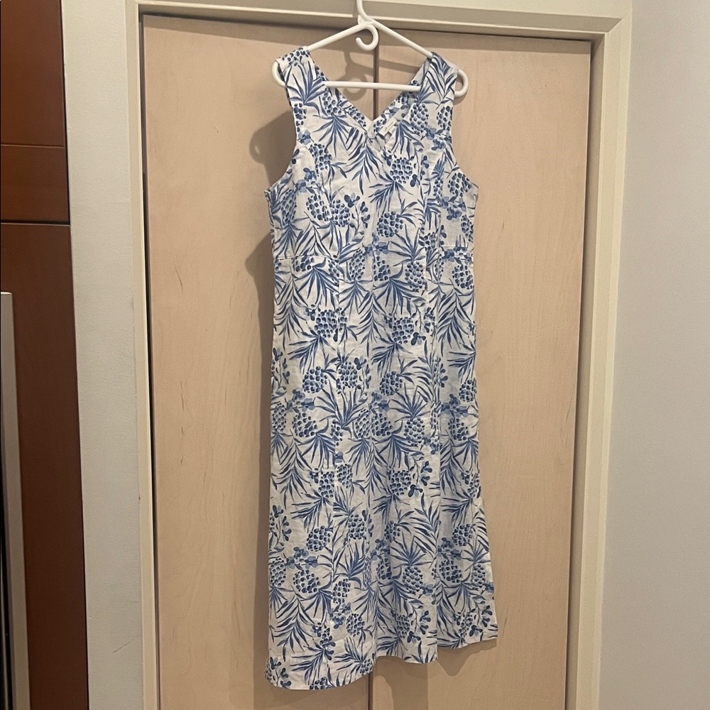 J Jill love linen Blue and White Floral Sleeveless Dress